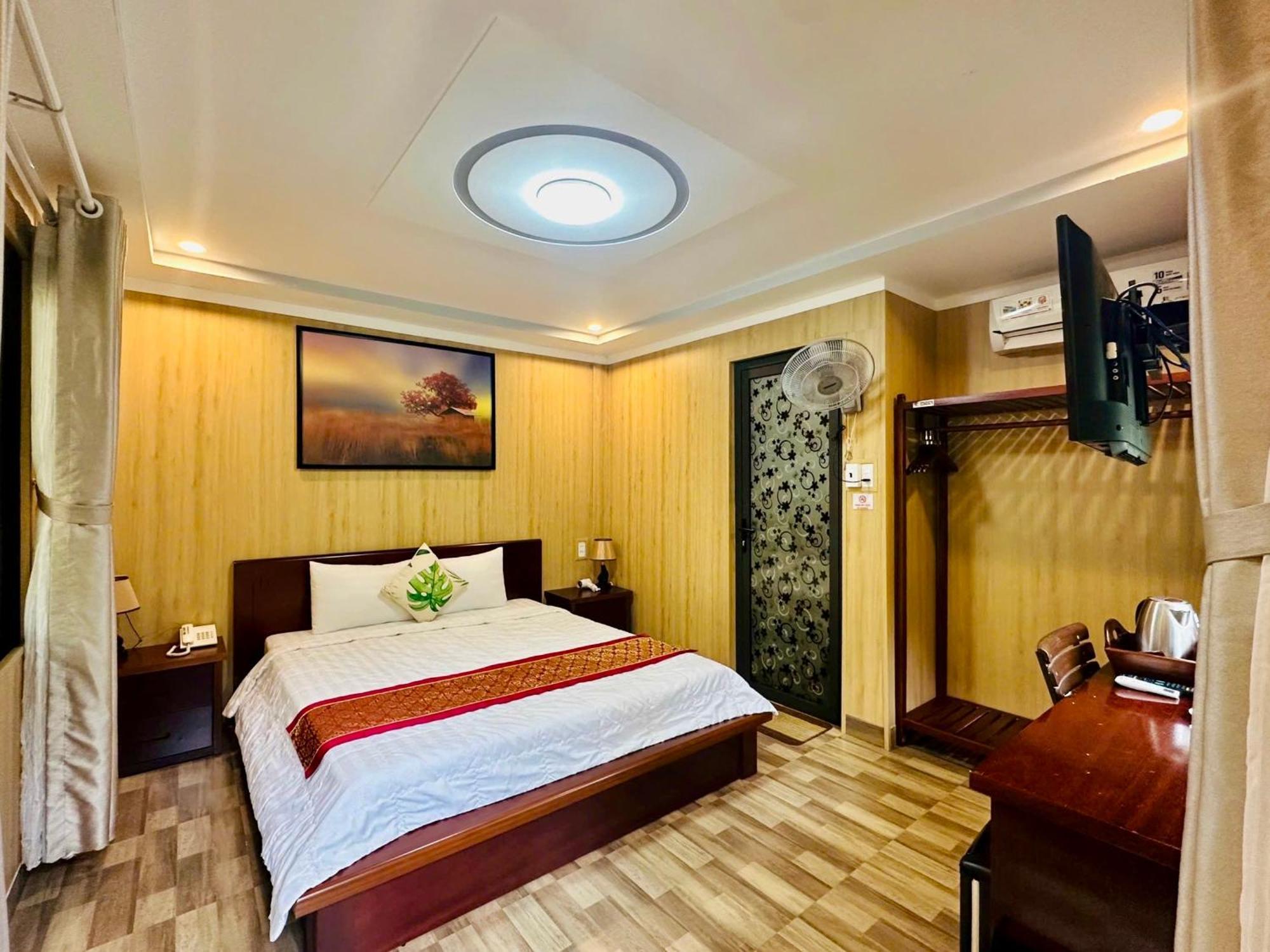 Bazan Home - Hotel & Bungalow Pleiku Room photo